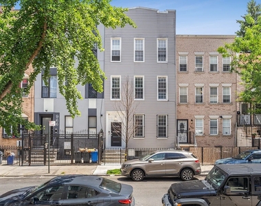 964 Madison Street - Photo Thumbnail 19