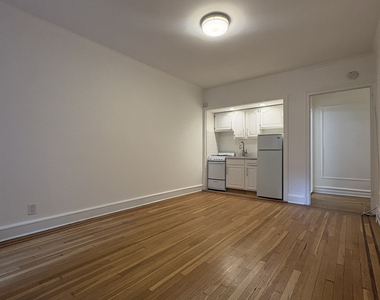 East 51st Street - Photo Thumbnail 1