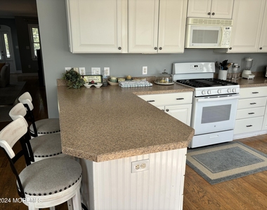 43 Ocean Avenue - Photo Thumbnail 6