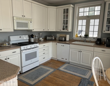 43 Ocean Avenue - Photo Thumbnail 4