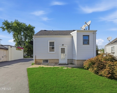 251 Main Street - Photo Thumbnail 17