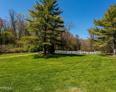 96 East Avenue - Photo Thumbnail 13