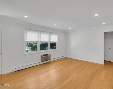96 East Avenue - Photo Thumbnail 7