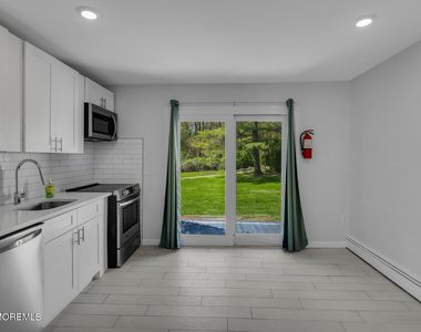 96 East Avenue - Photo Thumbnail 3