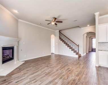4308 Salado Creek Way - Photo Thumbnail 4
