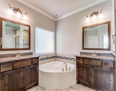 4308 Salado Creek Way - Photo Thumbnail 17