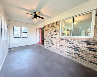 7832 Pebblebrook Drive - Photo Thumbnail 24