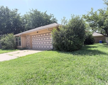 7832 Pebblebrook Drive - Photo Thumbnail 1