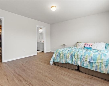 9937 Amosite Drive - Photo Thumbnail 15