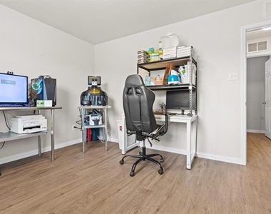 9937 Amosite Drive - Photo Thumbnail 20