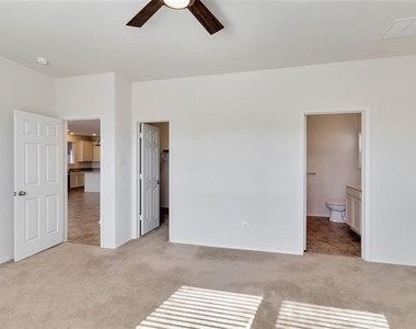 2011 Avondown Road - Photo Thumbnail 12