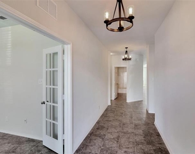 2011 Avondown Road - Photo Thumbnail 1