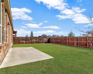 2011 Avondown Road - Photo Thumbnail 21