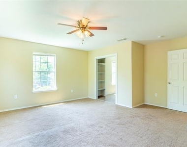 2746 Kingston Street - Photo Thumbnail 10