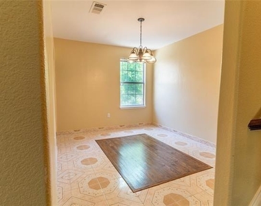 2746 Kingston Street - Photo Thumbnail 12