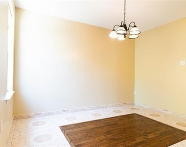 2746 Kingston Street - Photo Thumbnail 13