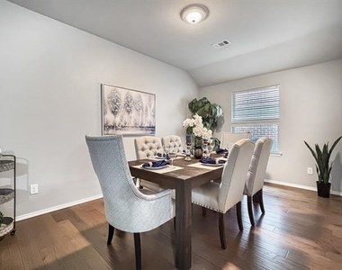 4408 Dashland Drive - Photo Thumbnail 9