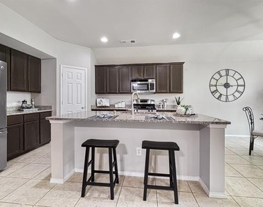4408 Dashland Drive - Photo Thumbnail 10