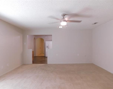 705 Sun Valley Drive - Photo Thumbnail 9