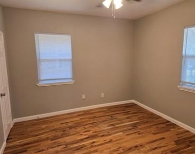 326 N Denver Street - Photo Thumbnail 3