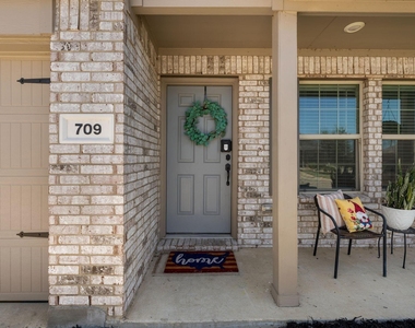 709 Odlozil Lane - Photo Thumbnail 27