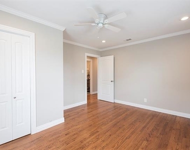 815 E 16th Street - Photo Thumbnail 19