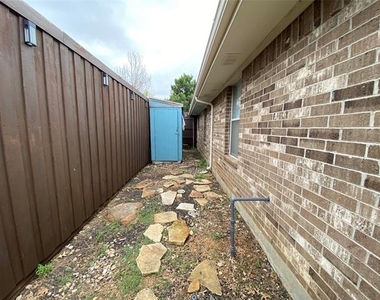 1011 Michelson Lane - Photo Thumbnail 16