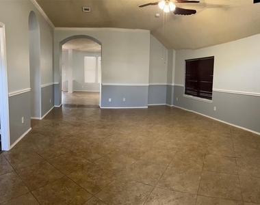 4216 Cave Cove Court - Photo Thumbnail 8