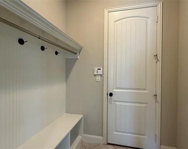 1616 Tanner Parkway - Photo Thumbnail 12