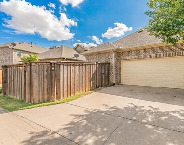 3903 Plum Vista Place - Photo Thumbnail 37