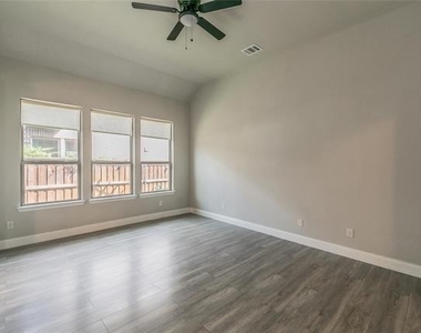 3903 Plum Vista Place - Photo Thumbnail 25