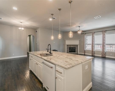 3903 Plum Vista Place - Photo Thumbnail 12