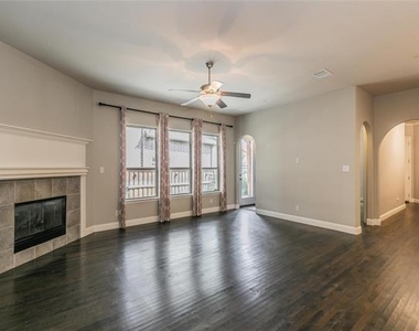 3903 Plum Vista Place - Photo Thumbnail 8