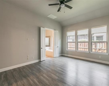 3903 Plum Vista Place - Photo Thumbnail 24