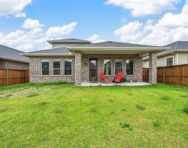 2210 Balboa Drive - Photo Thumbnail 21