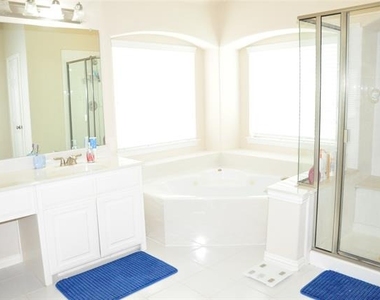 1312 Valley Vista Drive - Photo Thumbnail 13