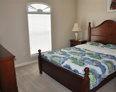 1312 Valley Vista Drive - Photo Thumbnail 8