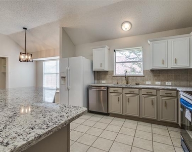 7046 Saint Augustine Drive - Photo Thumbnail 9