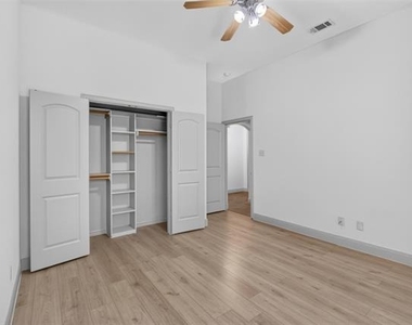 5709 Main Street - Photo Thumbnail 14