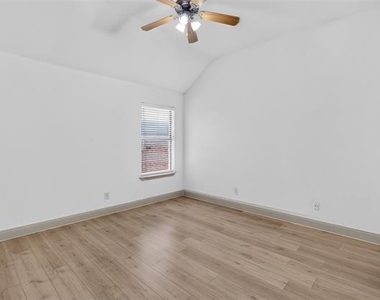 5709 Main Street - Photo Thumbnail 13