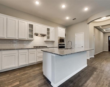 2813 Mesquite Avenue - Photo Thumbnail 9