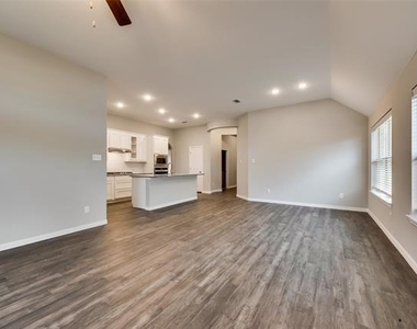 2813 Mesquite Avenue - Photo Thumbnail 11