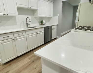 7404 Walling Lane - Photo Thumbnail 17