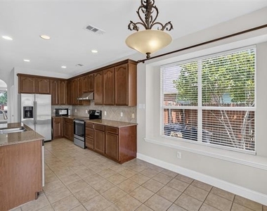 4521 Chaparral Creek Drive - Photo Thumbnail 9