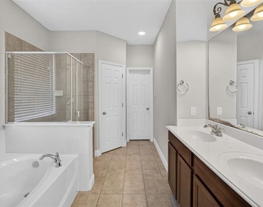 4521 Chaparral Creek Drive - Photo Thumbnail 14