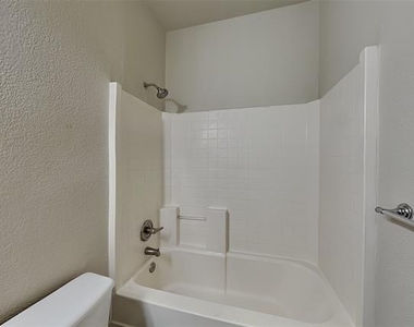 4117 Chelan Court - Photo Thumbnail 15