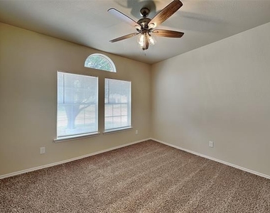 4117 Chelan Court - Photo Thumbnail 12