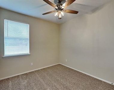 4117 Chelan Court - Photo Thumbnail 10