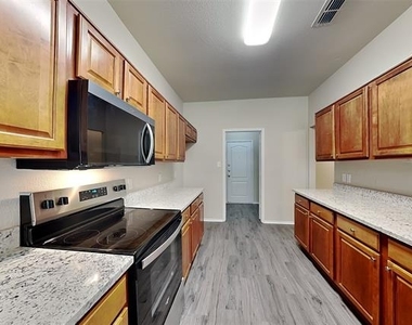 4117 Chelan Court - Photo Thumbnail 2