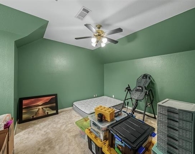 1335 Bradford Drive - Photo Thumbnail 30